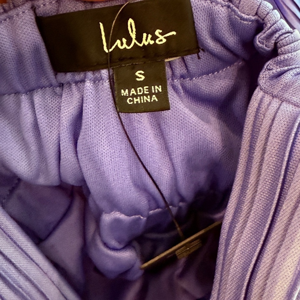 NWT Women’s LULU’s Upgraded Nights Periwinkle Plisse Sleeveless Romper- Size S - Picture 6 of 6